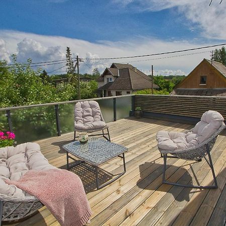 Apartment With Private Garden And Large Balcony Pärnu Kültér fotó