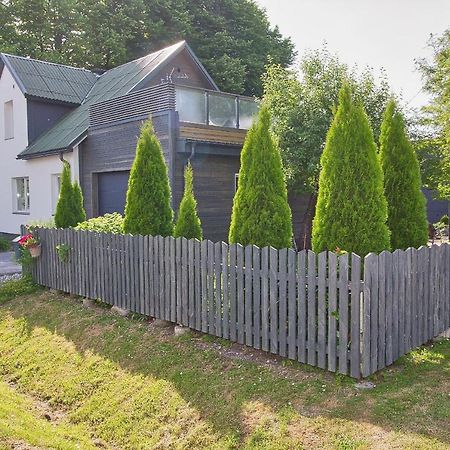Apartment With Private Garden And Large Balcony Pärnu Kültér fotó