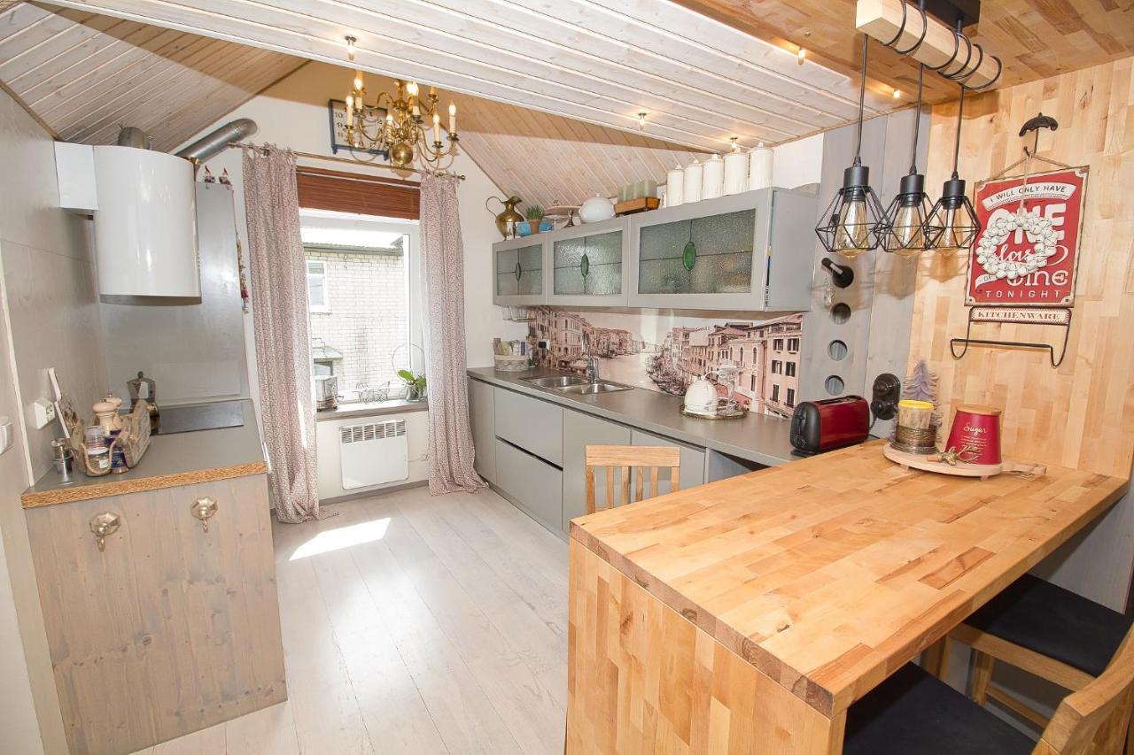 Apartment With Private Garden And Large Balcony Pärnu Kültér fotó