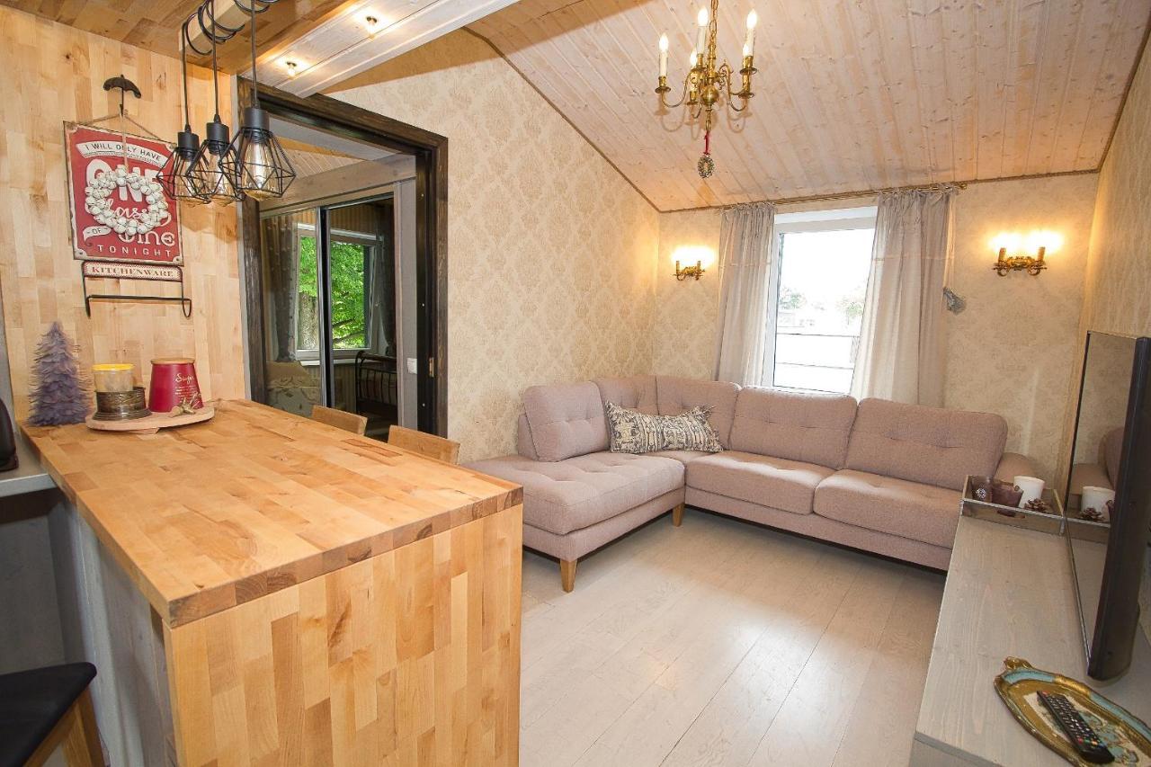 Apartment With Private Garden And Large Balcony Pärnu Kültér fotó